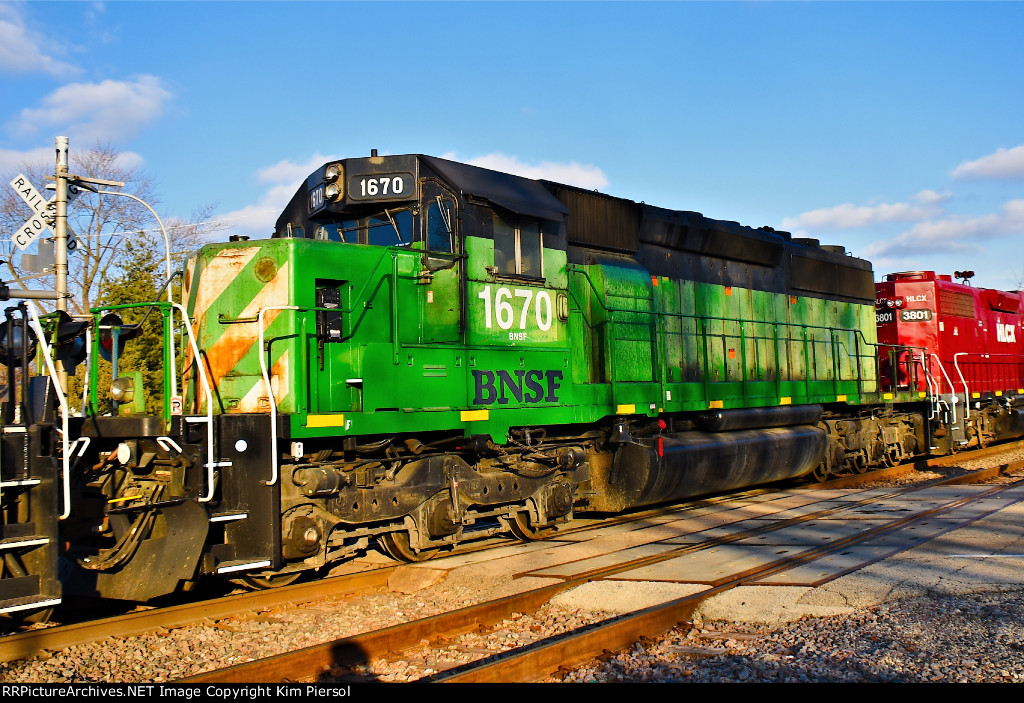 BNSF 1670